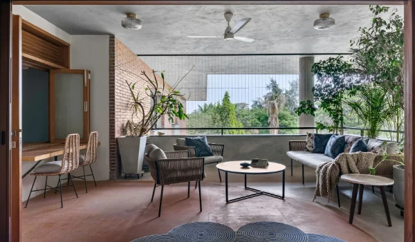 Featured Image of How Balcony Size And Living Room Layout Affect Your Daily Comfort